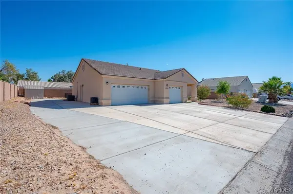 1796 E La Entrada PL, Fort Mohave, AZ 86426