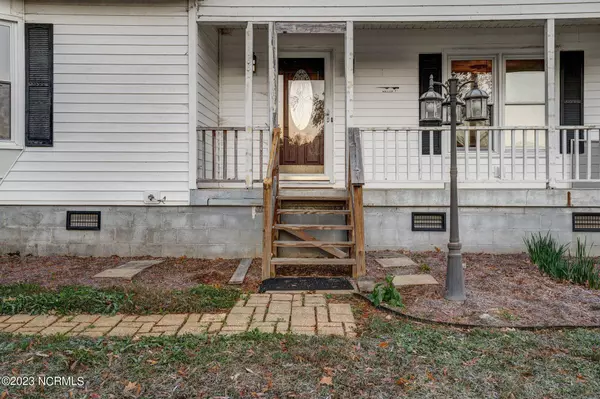 10882 Camp Charles Road, Bailey, NC 27807