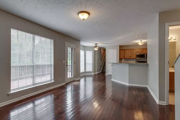 633 Waywood Cir, Antioch, TN 37013