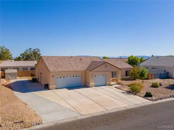 1796 E La Entrada PL, Fort Mohave, AZ 86426
