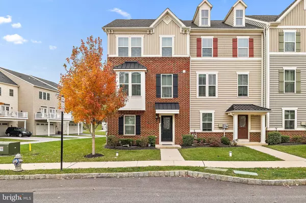 608 N ATWATER DR, Malvern, PA 19355