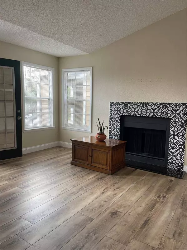 4367 THORNBRIAR LN #207, Orlando, FL 32822