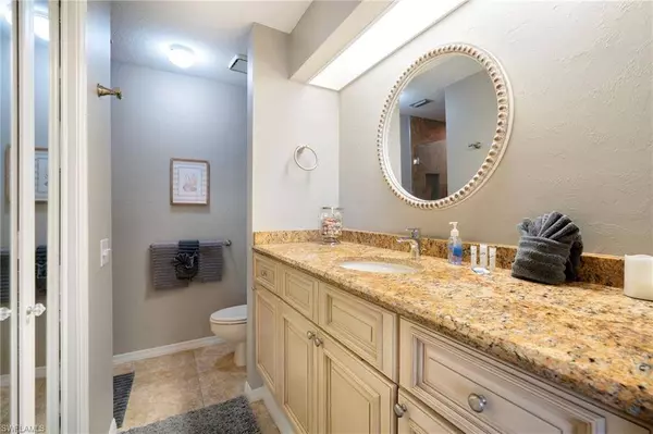 1599 Trafalgar LN #O-201, Naples, FL 34116