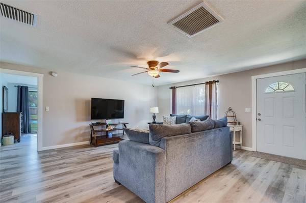 300 SWEETGUM CT, Palm Harbor, FL 34683