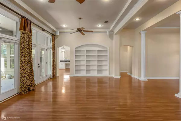 8018 Captain Mary Miller Drive, Shreveport, LA 71115