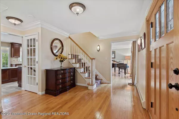 3 Wildwood Way, Freehold, NJ 07728