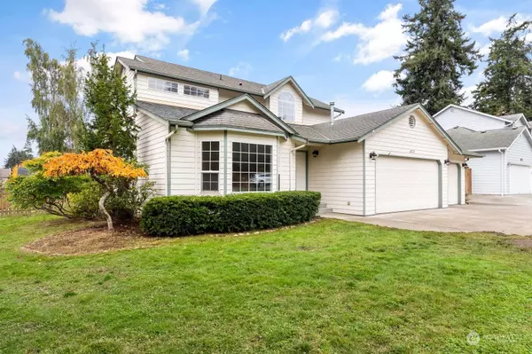 1839 SW Loerland DR, Oak Harbor, WA 98277