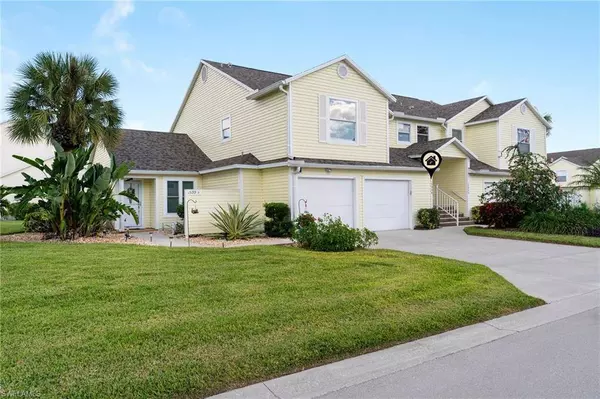 1599 Trafalgar LN #O-201, Naples, FL 34116