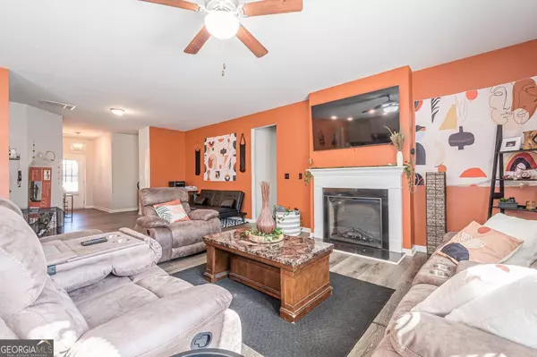 106 Mcginnis CIR, Calhoun, GA 30701