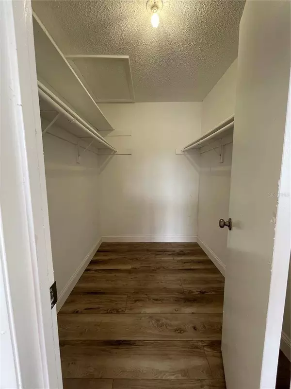 4367 THORNBRIAR LN #207, Orlando, FL 32822