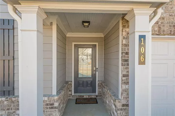 106 Mcginnis CIR, Calhoun, GA 30701