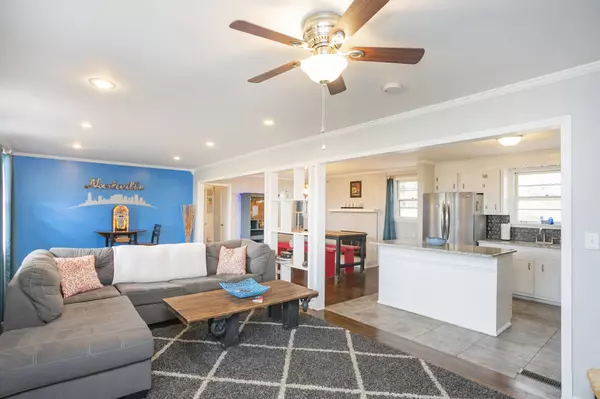 517 E Campbell Rd, Madison, TN 37115