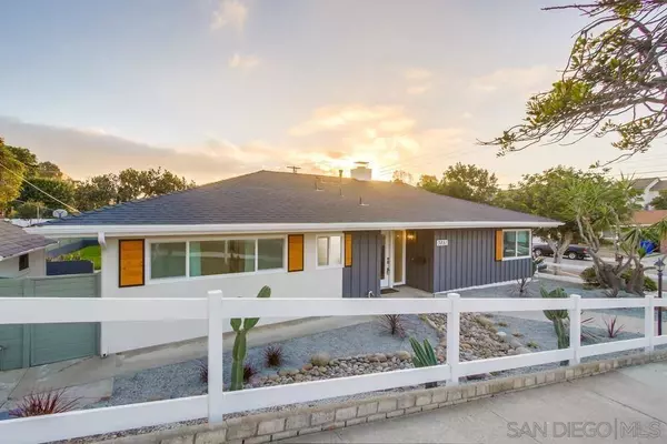 3851 Curtis St, San Diego, CA 92106