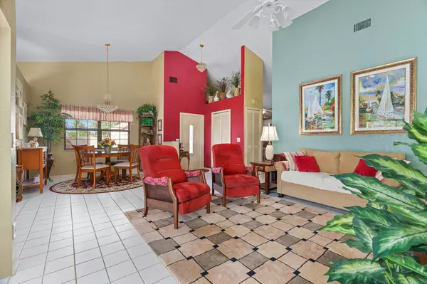 8187 Mooring CIR, Boynton Beach, FL 33472