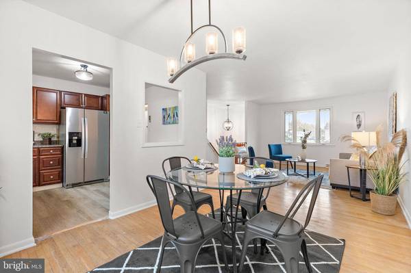 8 E BELLAMY DR, New Castle, DE 19720