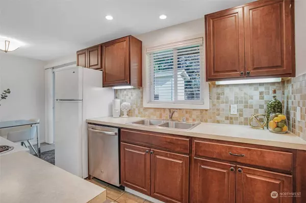 30600 2nd AVE SW, Federal Way, WA 98023