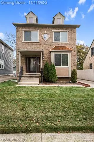 3334 CUMMINGS Avenue, Royal Oak, MI 48073