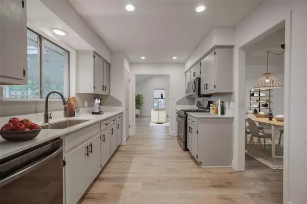 309 Thelma DR, Austin, TX 78745