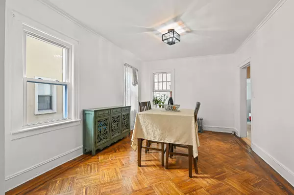 138-20 233rd St, Rosedale, NY 11422