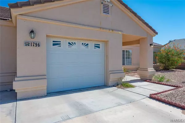 1796 E La Entrada PL, Fort Mohave, AZ 86426