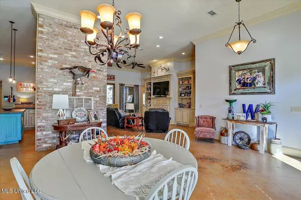 216 Allen Drive, Brandon, MS 39047