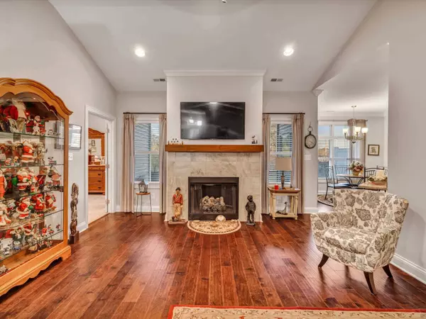 641 Pin High Drive, Owensboro, KY 42303-7764