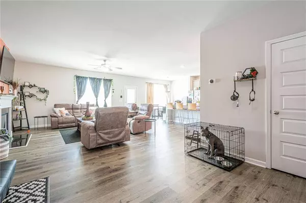 106 Mcginnis CIR, Calhoun, GA 30701