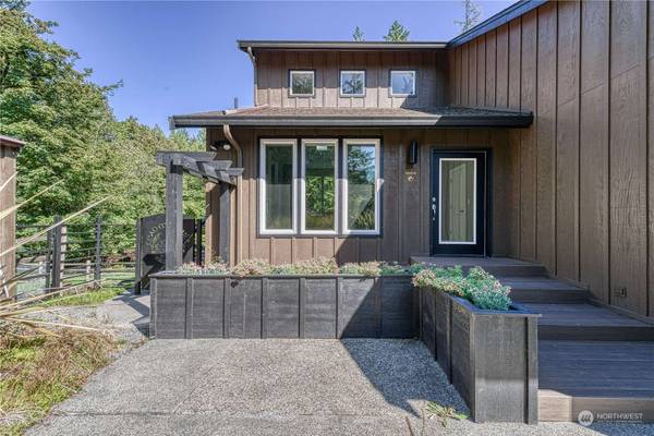 10513 74th AVE NW, Gig Harbor, WA 98332