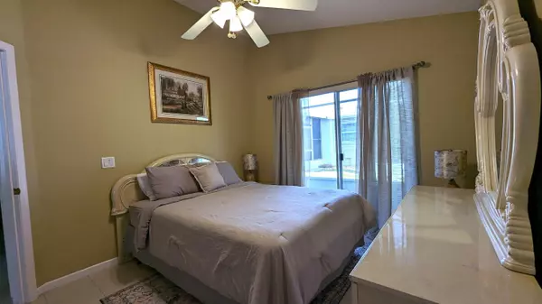 1172 NW Lombardy DR, Port Saint Lucie, FL 34986