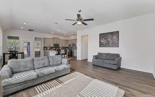 1425 ESCARPMENT, New Braunfels, TX 78132-3487