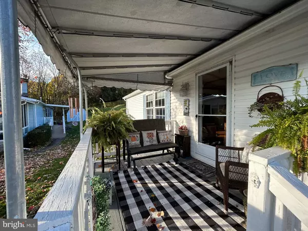 386 W CEDAR ST, Palmyra, PA 17078