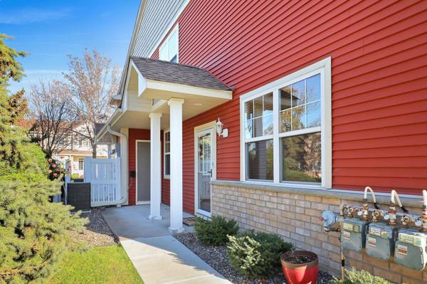 15652 Emerald DR N #9, Hugo, MN 55038