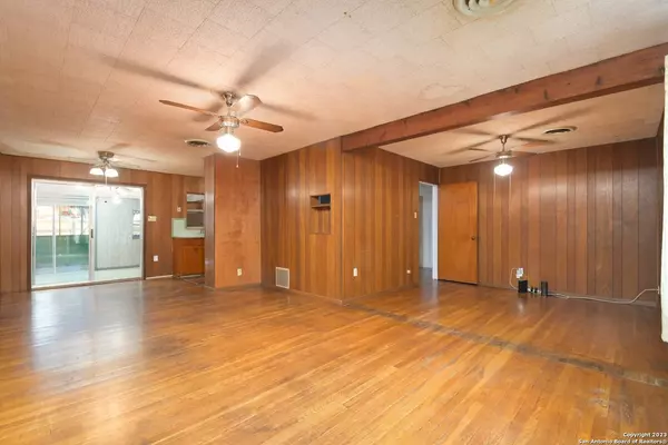 219 Serna Park, San Antonio, TX 78218