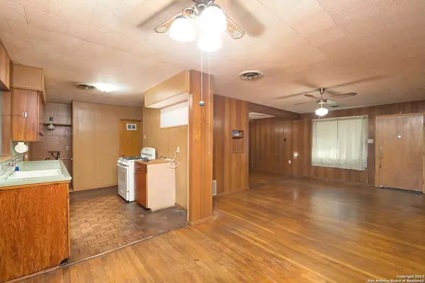 219 Serna Park, San Antonio, TX 78218