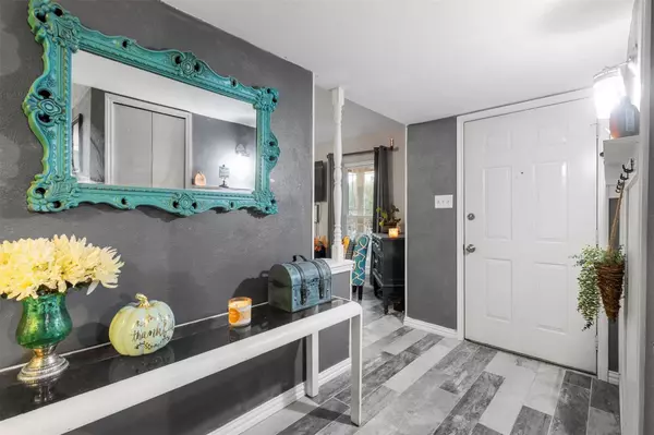 2836 Oxford Lane, Flower Mound, TX 75028