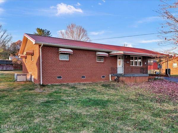 306 Wilson Hurst St, Tazewell, TN 37879
