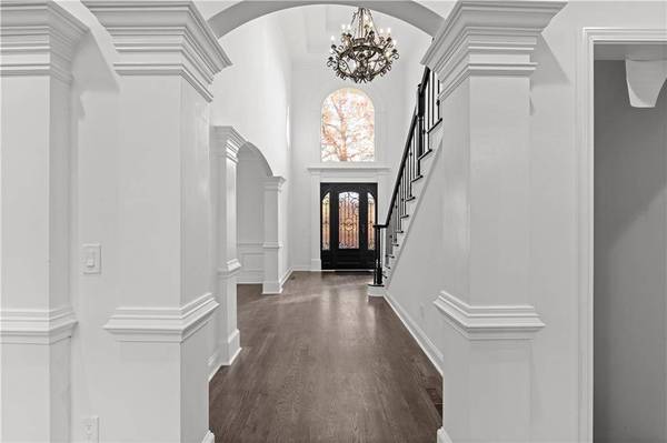 695 Highland Oaks DR SW, Atlanta, GA 30331