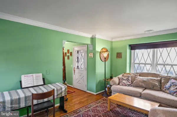 14422 COACHWAY DR, Centreville, VA 20120