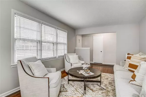 15513 E 45th PL, Independence, MO 64055