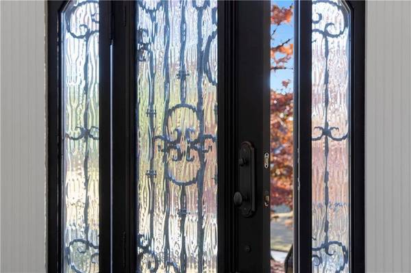 695 Highland Oaks DR SW, Atlanta, GA 30331