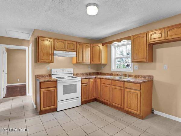 1149 Harrell St, Morristown, TN 37814