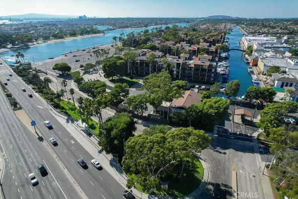 7102 Marina Pacifica DR S, Long Beach, CA 90803