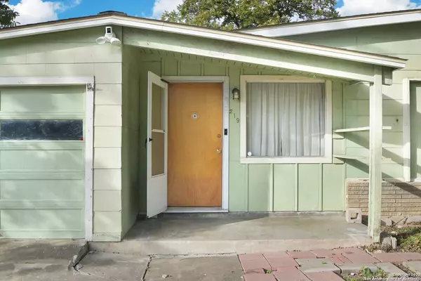 219 Serna Park, San Antonio, TX 78218