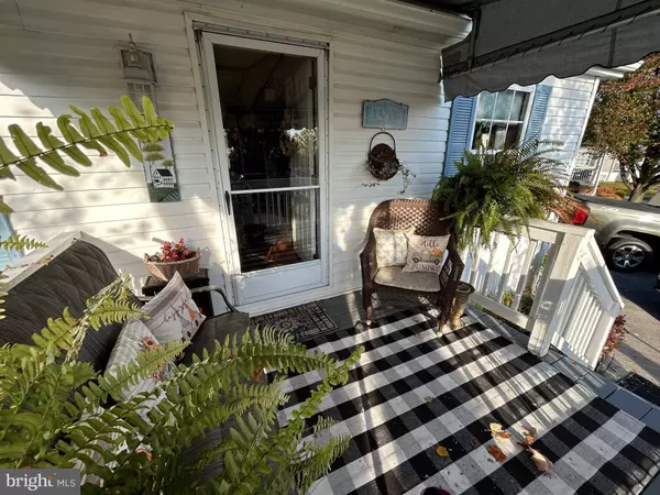 386 W CEDAR ST, Palmyra, PA 17078