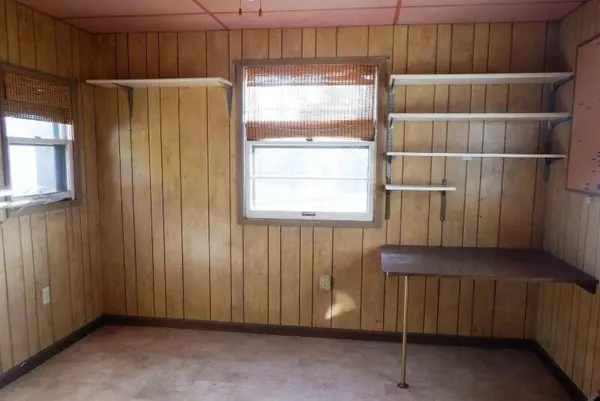 75 4th Street, Plainwell, MI 49080