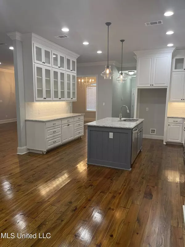 105 Coldwater Circle, Clinton, MS 39056