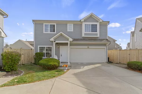 2611 Fraiser Fir DR, Greenwood, IN 46143