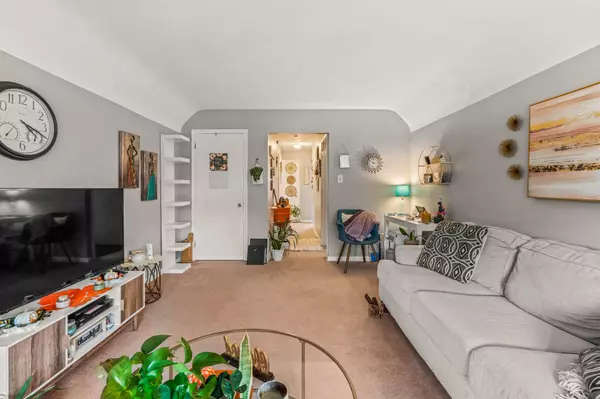 3466 S 34th St, Milwaukee, WI 53215