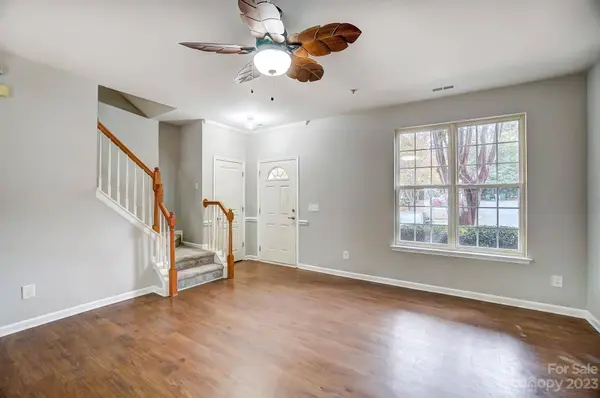 5045 Sunset Ridge CT, Charlotte, NC 28269