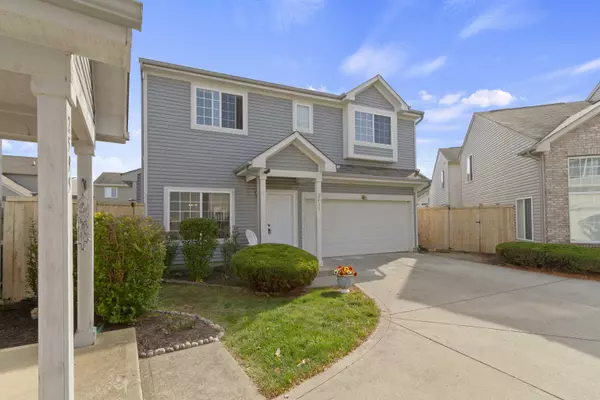 2611 Fraiser Fir DR, Greenwood, IN 46143